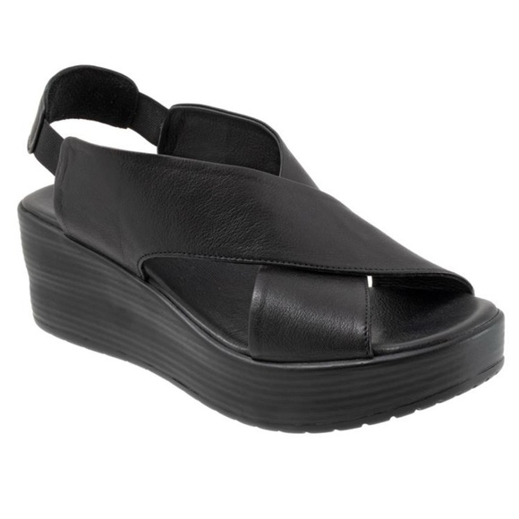 Bueno Shoes - BUENO Brand NAOMI Sandal in Black